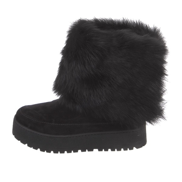 Prada black fur boots - Picture 1 of 5